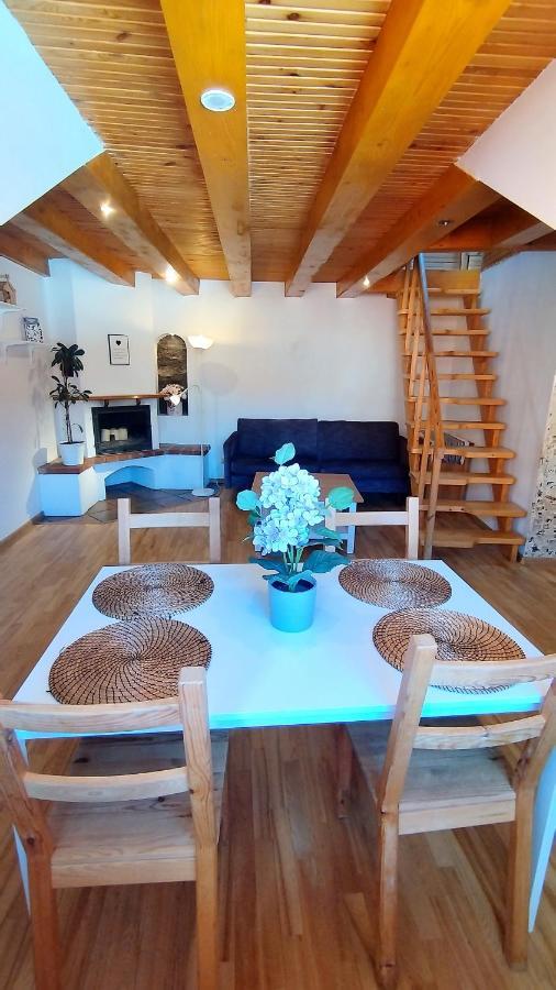 Private Sauna & 4 Bedrooms Old Town Rooftop Apartment VNO Eksteriør billede